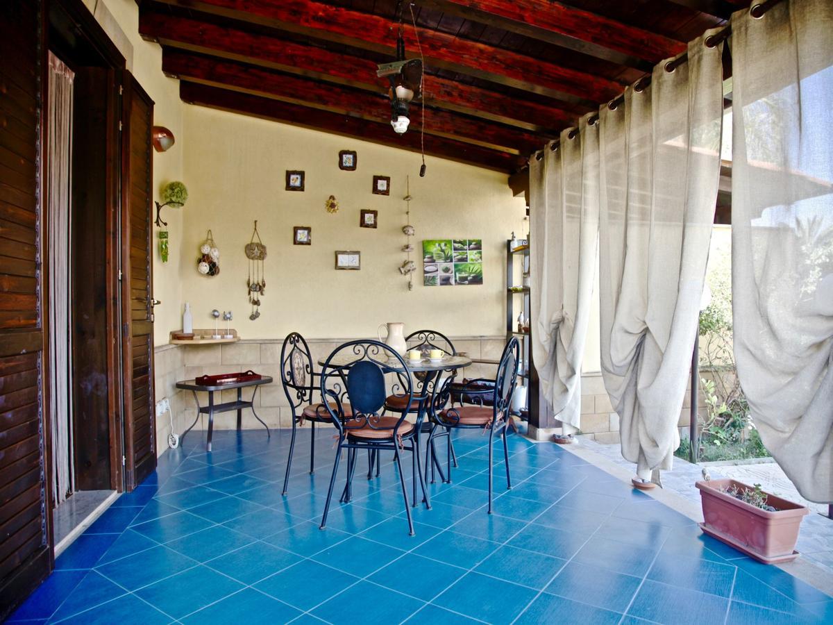 Acasaammari Apartment กัมโปเฟลิเช ดิ โรชเชลลา ภายนอก รูปภาพ
