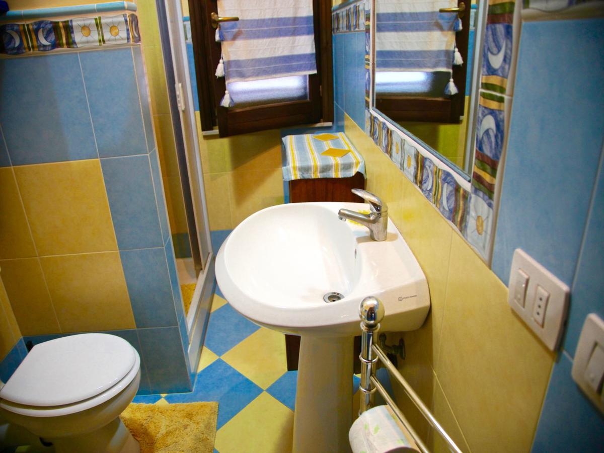 Acasaammari Apartment กัมโปเฟลิเช ดิ โรชเชลลา ภายนอก รูปภาพ